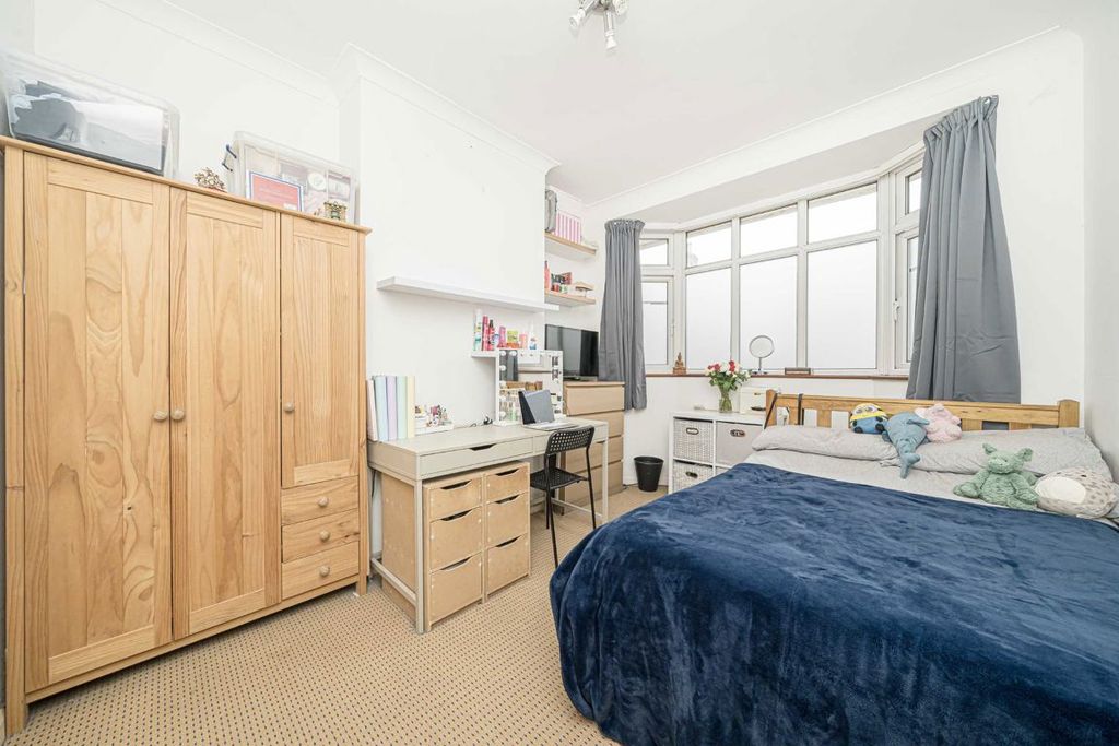 Property photo 3 of 4