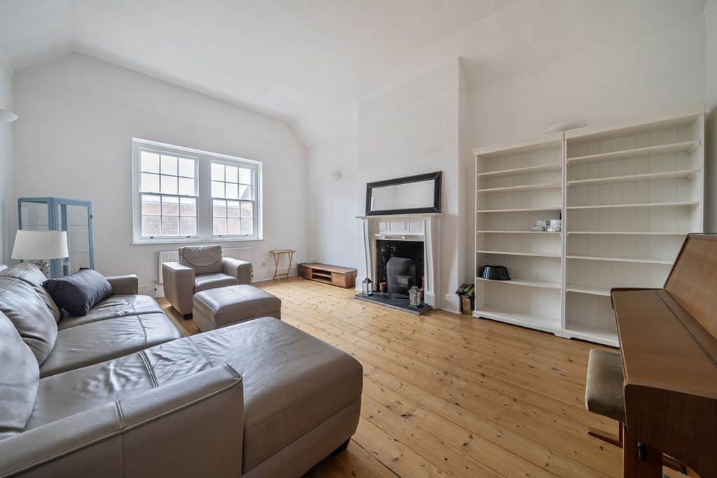 Property photo 2 of 17 Reception Room