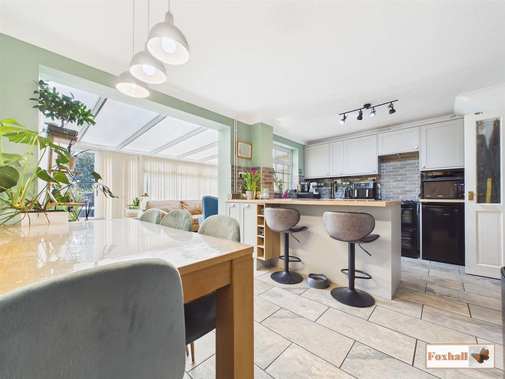 Property photo 2 of 18 Kitchen / Diner