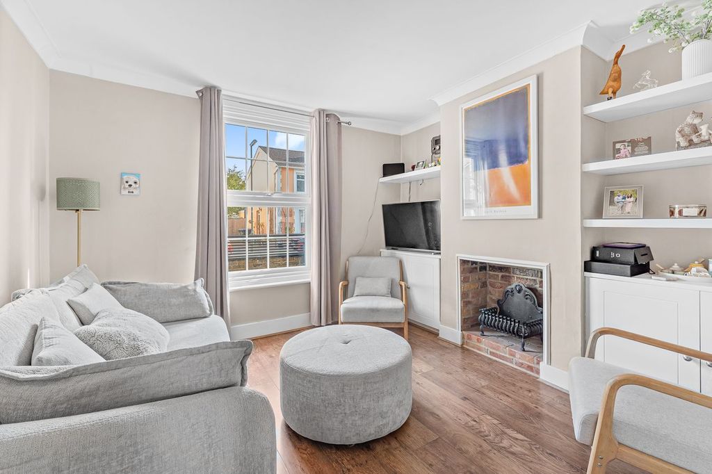 Property photo 1 of 16