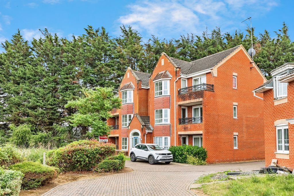 Property photo 1 of 16