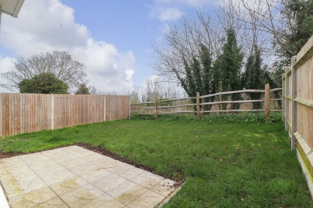 Property photo 2 of 9 Picture 2