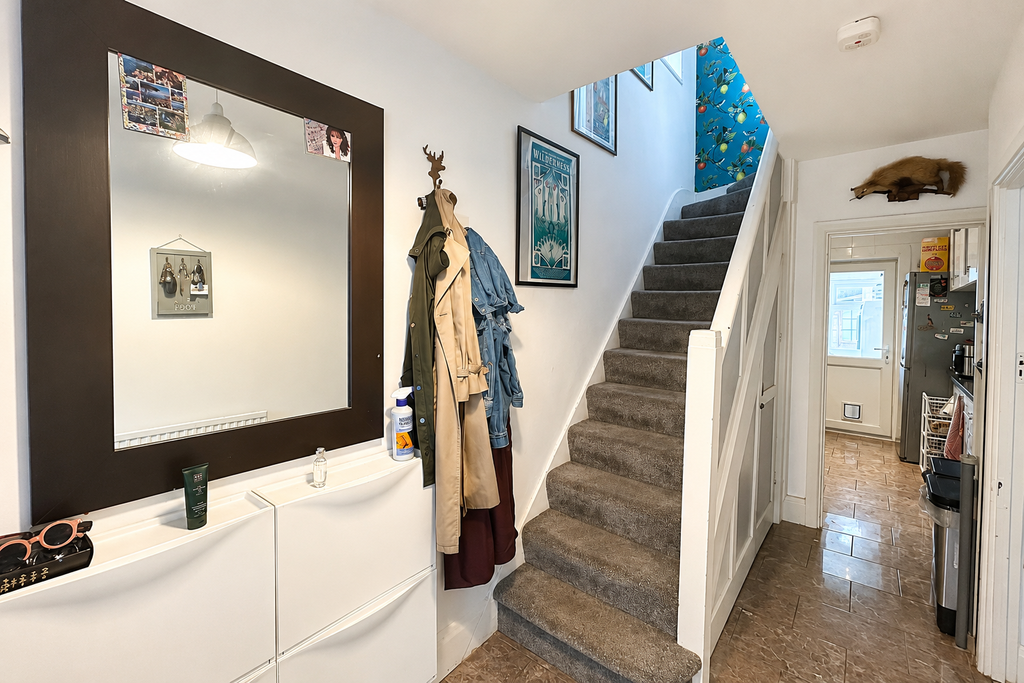 Property photo 3 of 21 Hallway