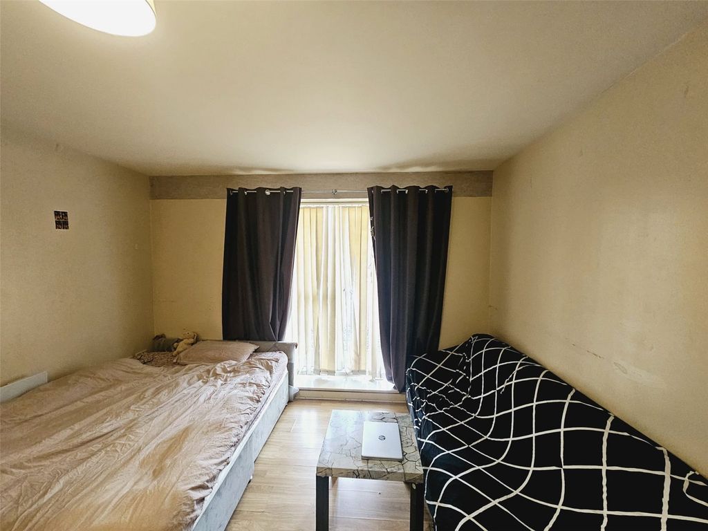 Property photo 3 of 4 Picture No. 03