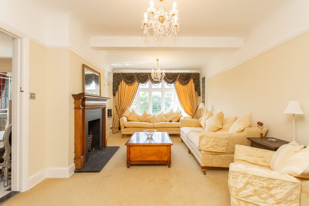 Additional image 5 of 6 bed detached house for saleDurlock Avenue, Ramsgate CT11