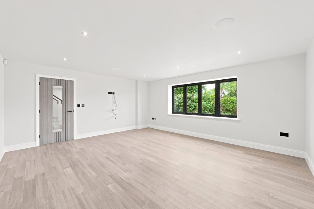Additional image 5 of 4 bed detached house for saleHigh View Avenue, Keyworth NG12