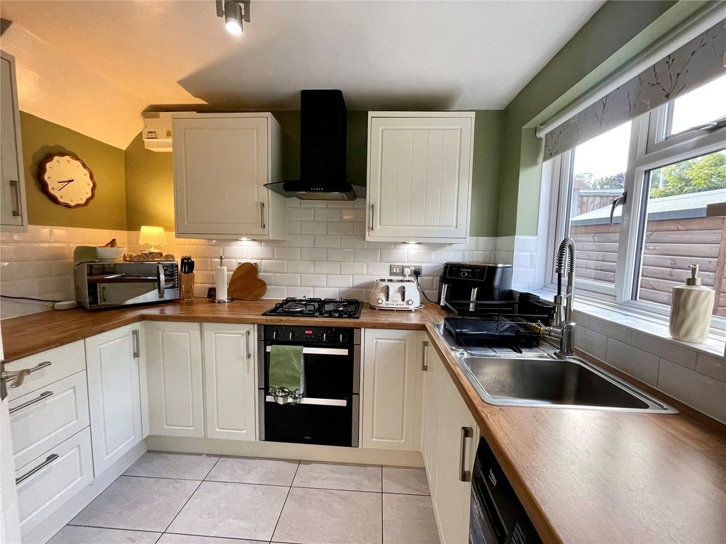 Property photo 3 of 22 Picture No. 09