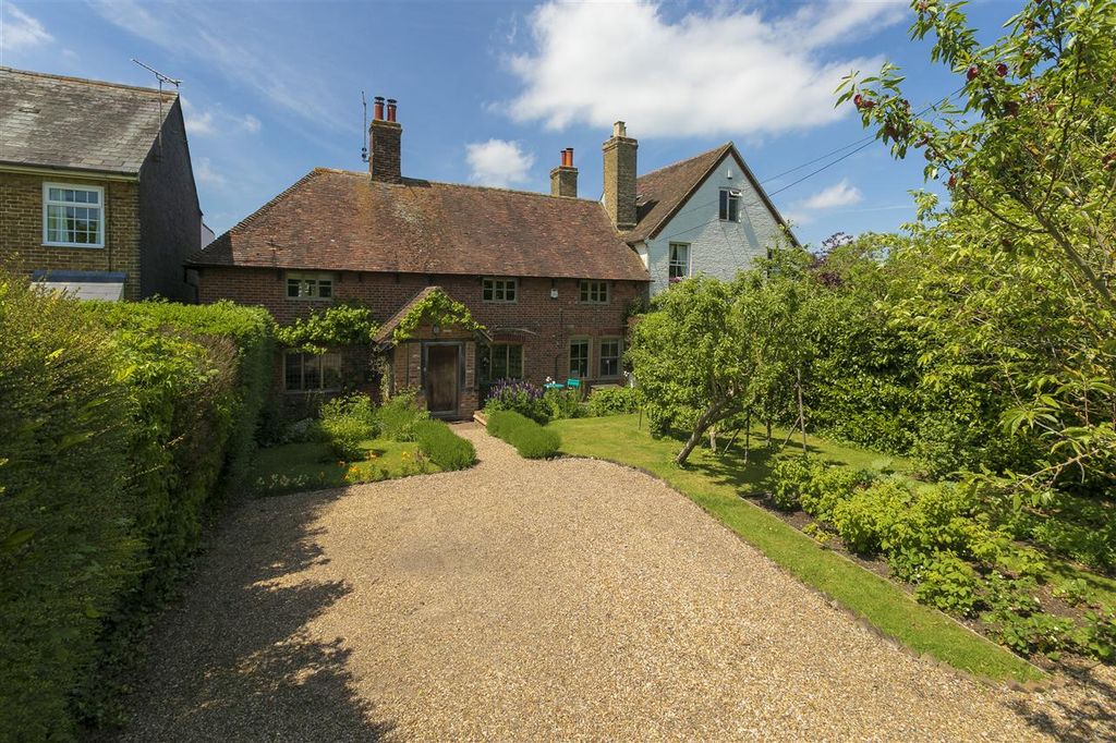 Property photo 3 of 33