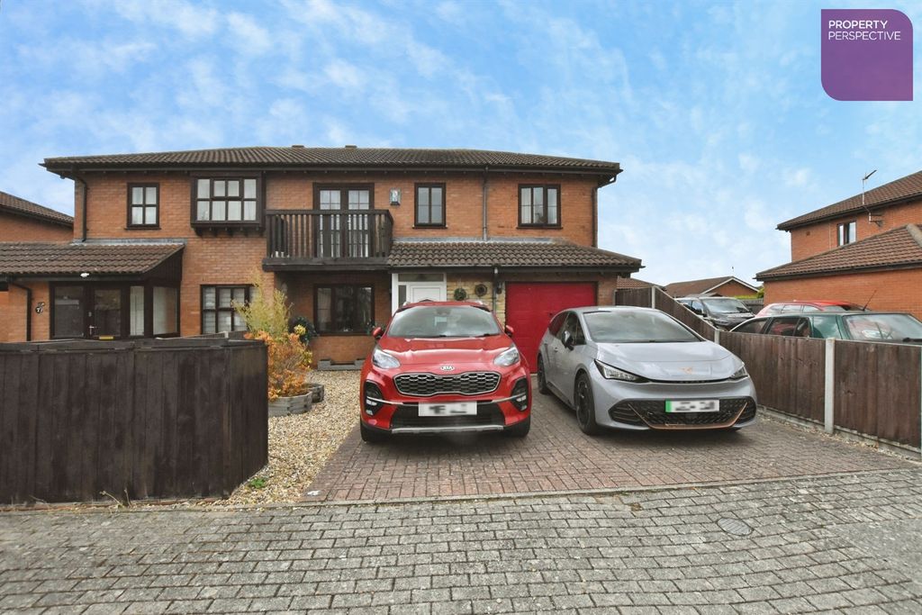 Property photo 1 of 15 (Main)
