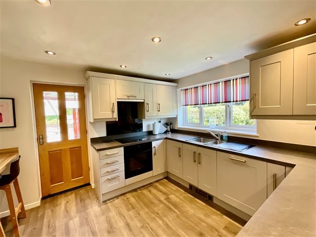 Property photo 3 of 21 Kitchen