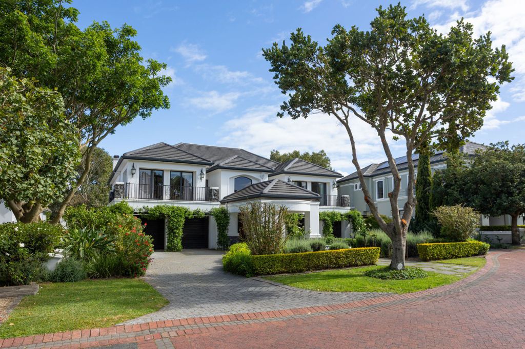 Property photo 3 of 38 Tk1677468