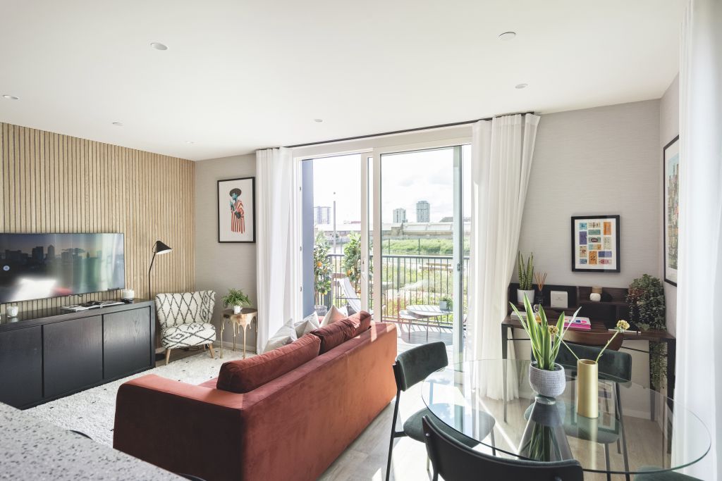 Property photo 2 of 31 Poplar Riverside- Show Apartment (27).Jpg