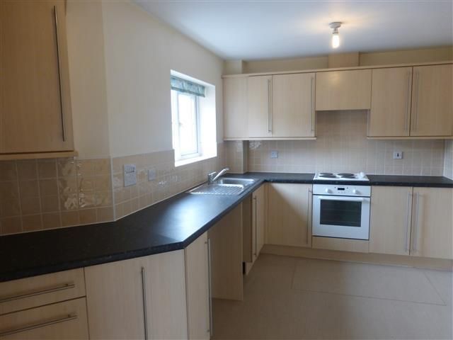 Property photo 2 of 6 Kitchen