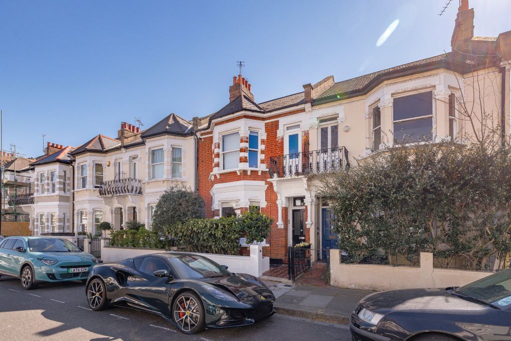 Property photo 1 of 4