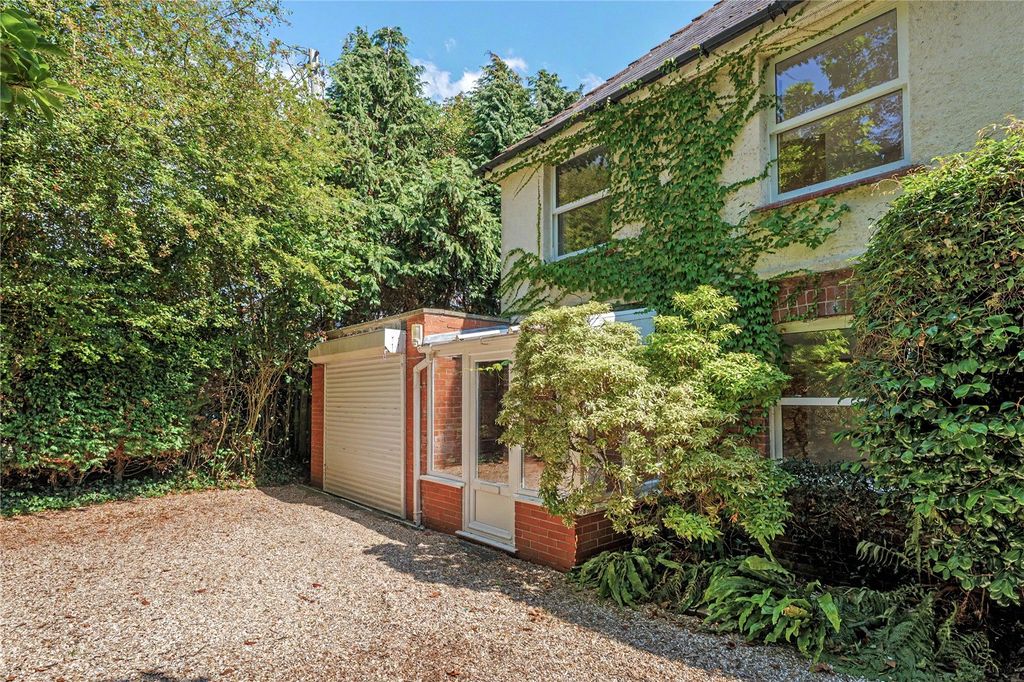 Property photo 3 of 28 Picture No. 32