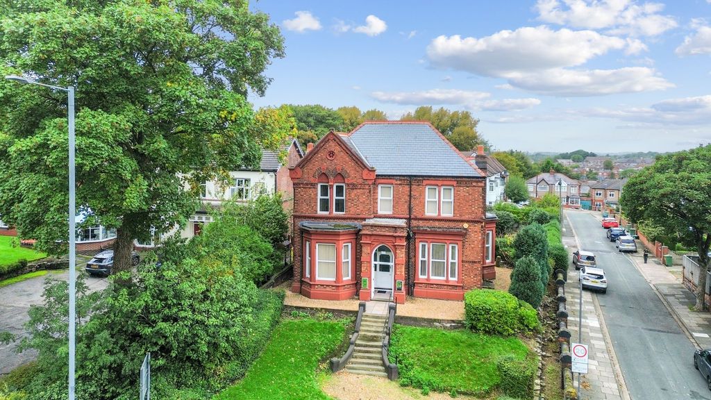 Property photo 1 of 58