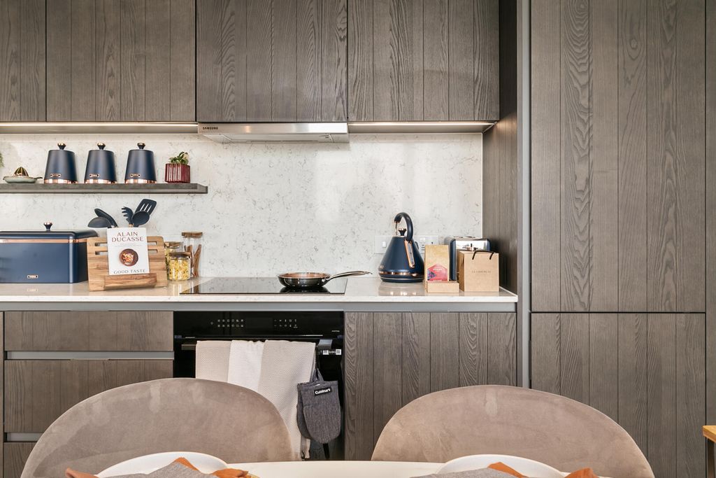 Property photo 2 of 22 Kitchen