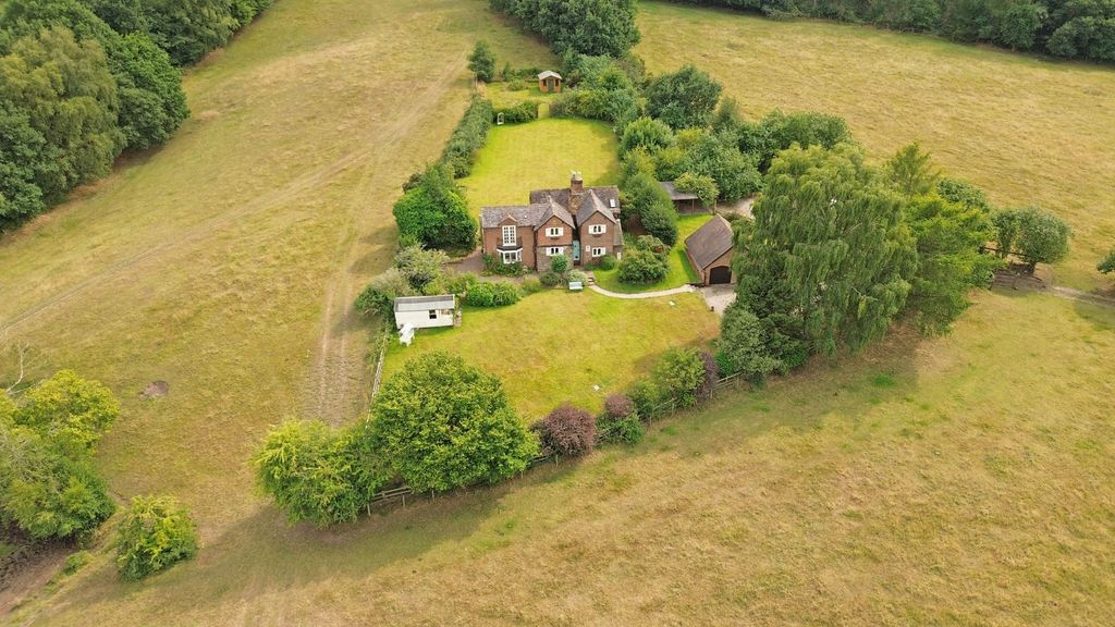 Property photo 2 of 42