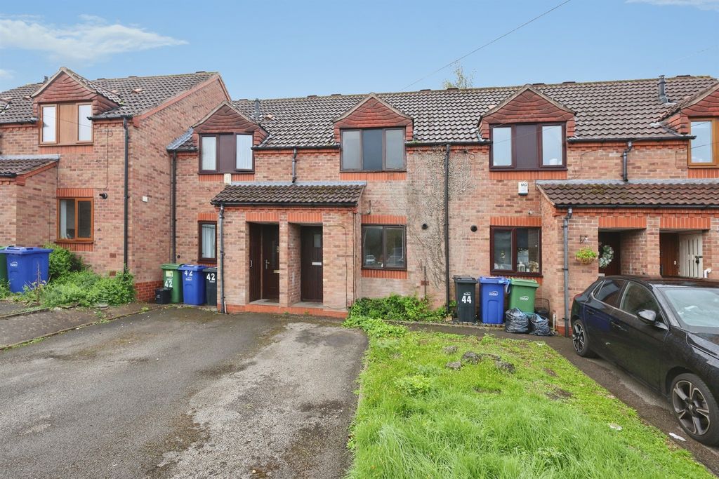 Property photo 2 of 18