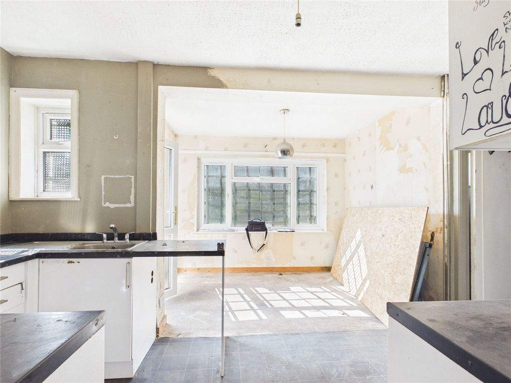 Property photo 3 of 9 Picture No. 02