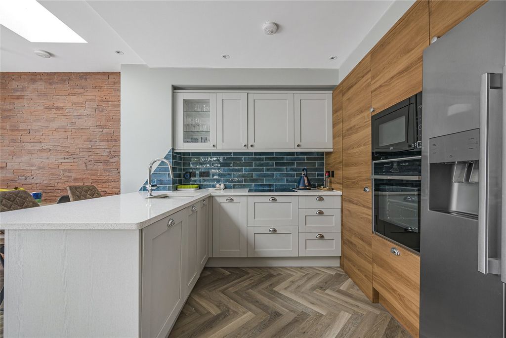 Property photo 3 of 24 Kitchen/Diner