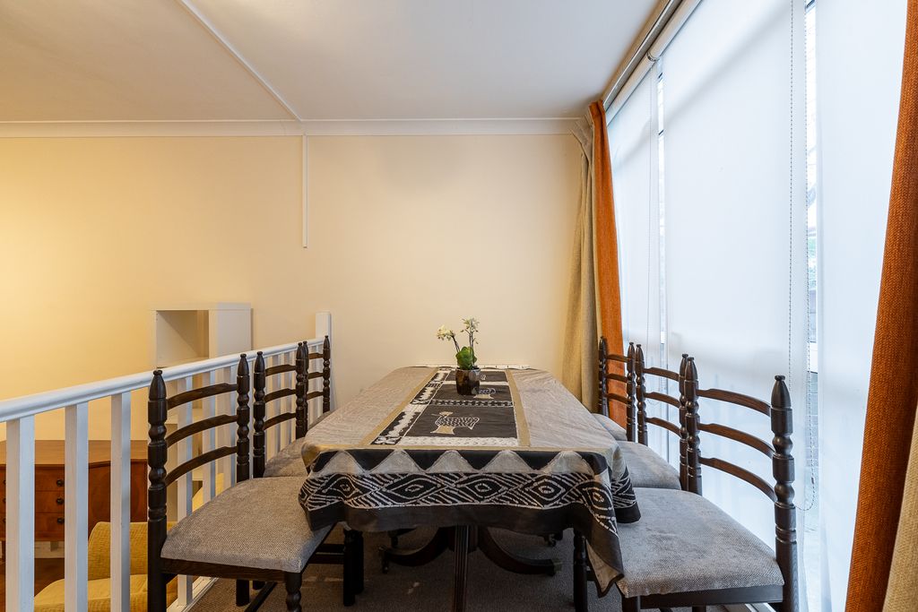 Property photo 3 of 11 Picture 3