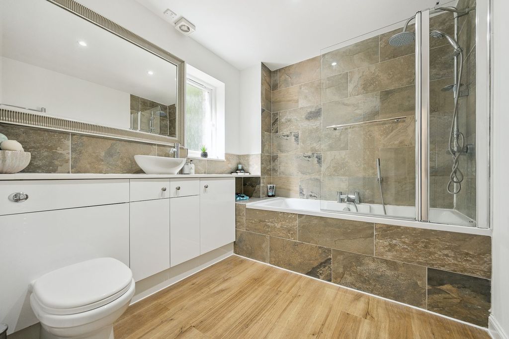 Property photo 3 of 39 Bedroom One En Suite