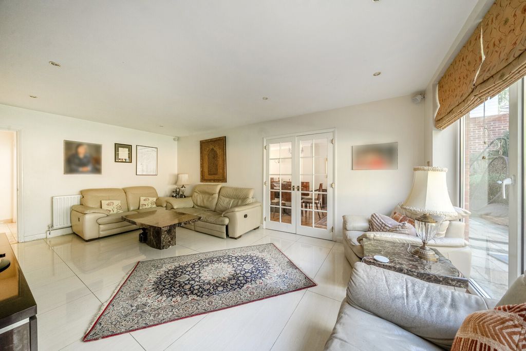 Property photo 3 of 21 Family Room