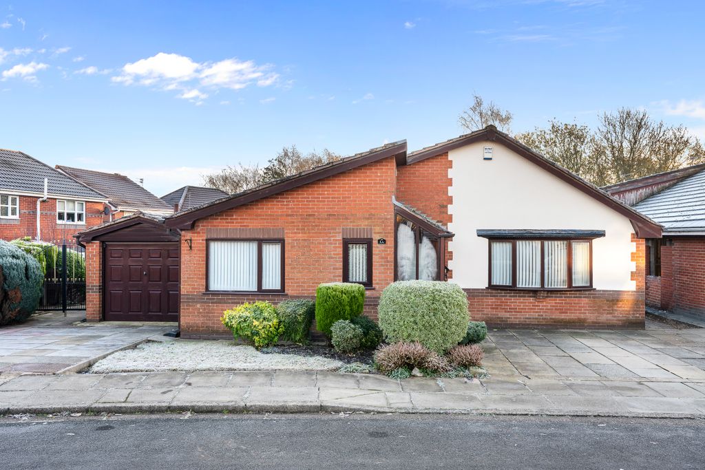 Property photo 1 of 14 1A Buckingham Drive