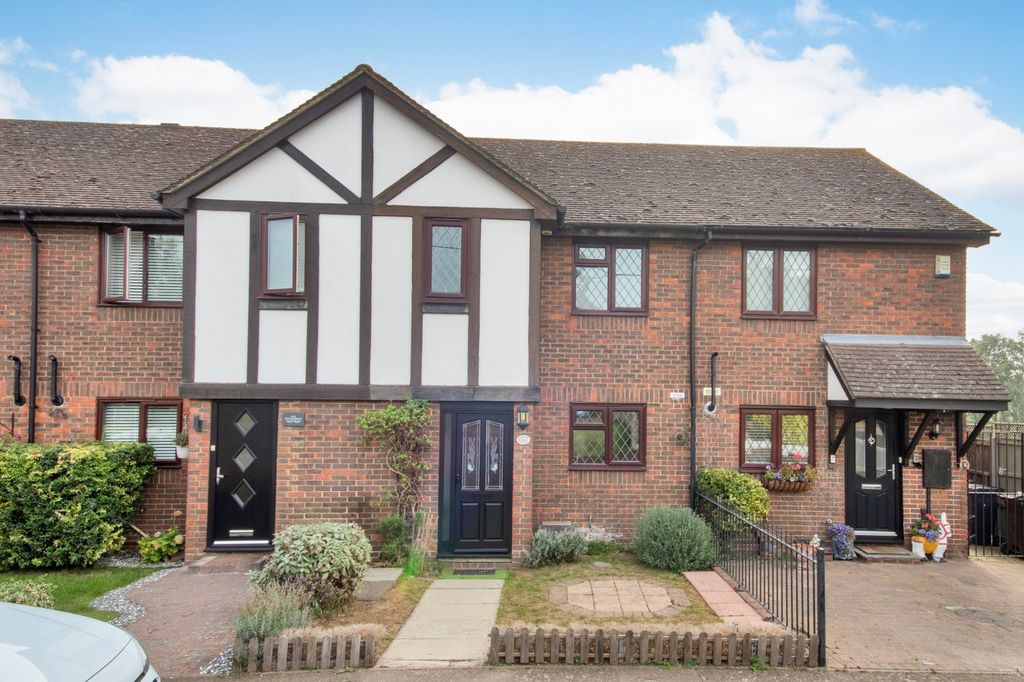 Property photo 1 of 16 External
