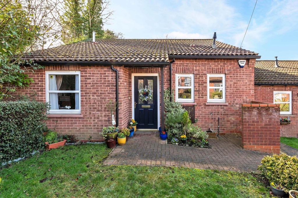 Property photo 1 of 25 29B Greenfields 24.Jpg