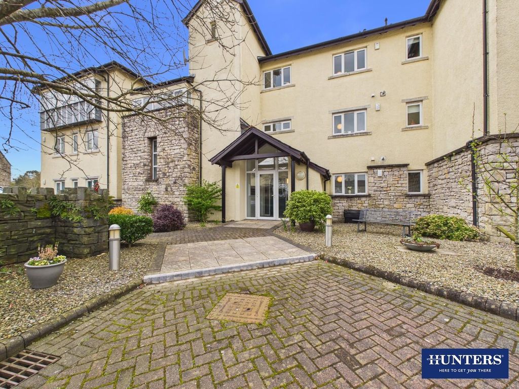 Property photo 1 of 23 Cam06339G6-Pr0033-Still028.Jpg