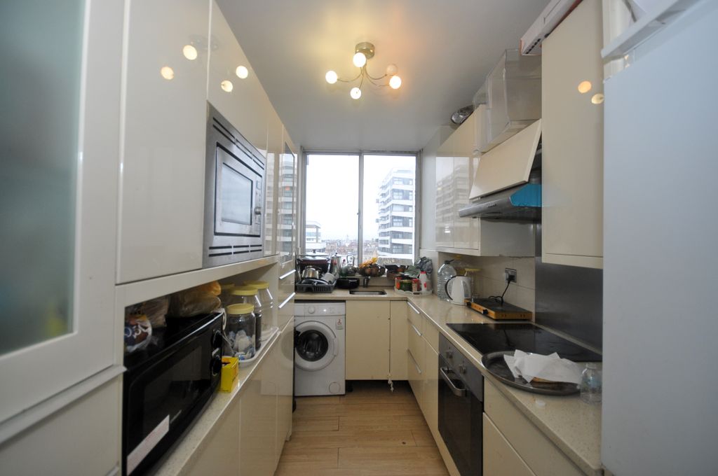 Property photo 3 of 13