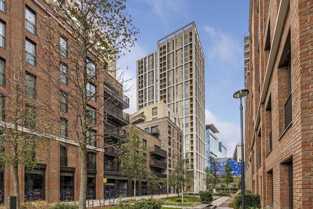 Property photo 1 of 9