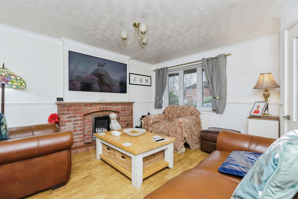 Property photo 2 of 17 Photography