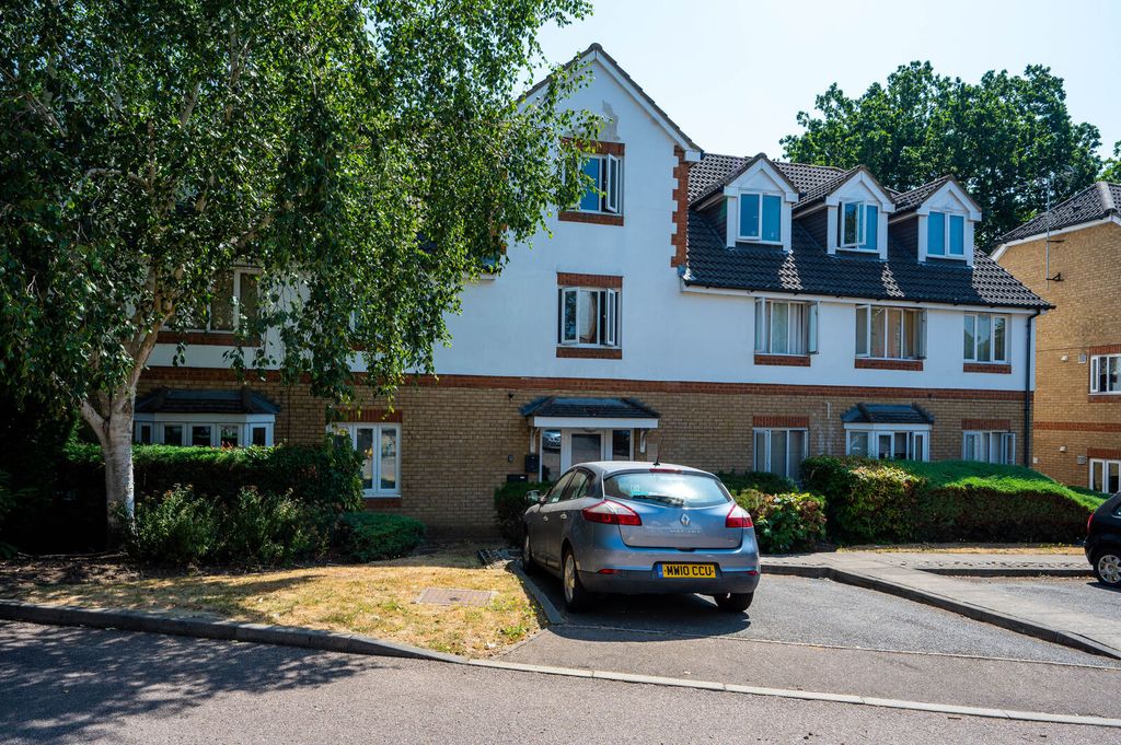 Property photo 2 of 16
