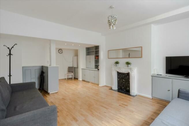 Property photo 3 of 8 50634_Hpe012304276_Img_01_0006_Max_656x437.Jpeg