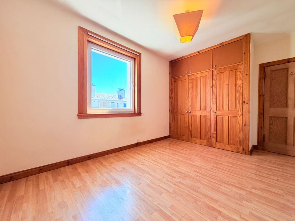 2 bed flat to rentScott Street, Perth PH2 photo 5