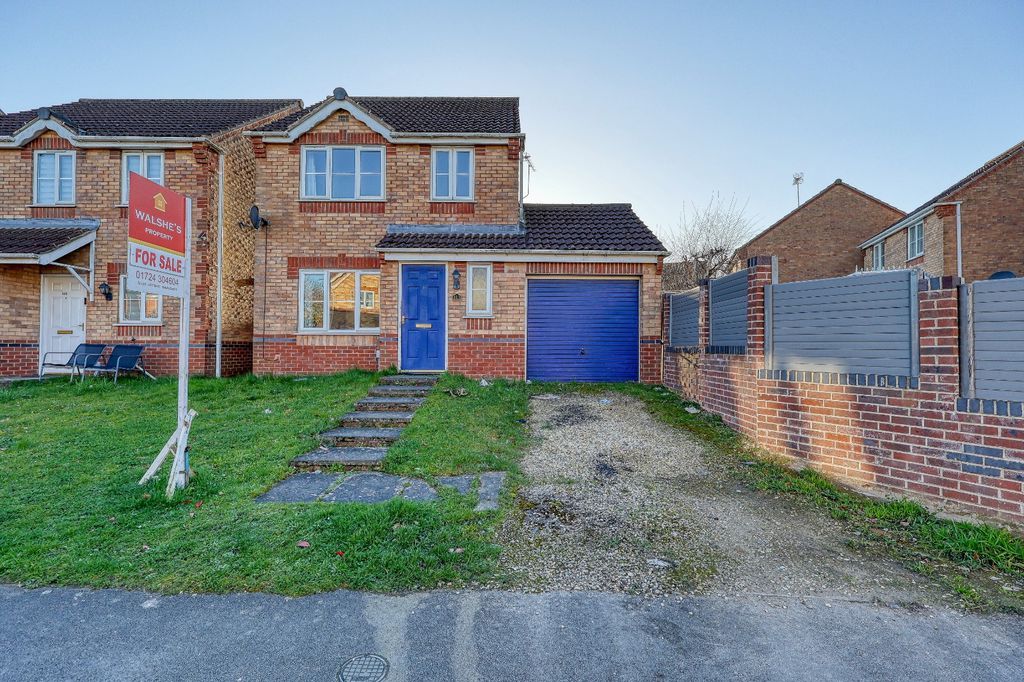 Property photo 1 of 10 Frontal