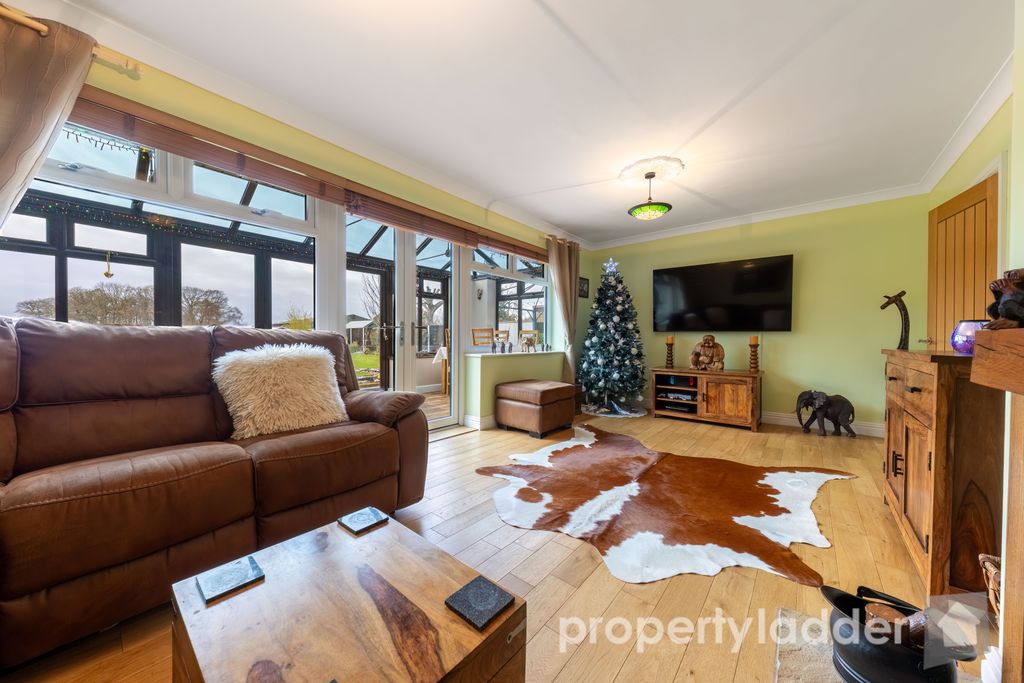 Property photo 2 of 28 Pl-8