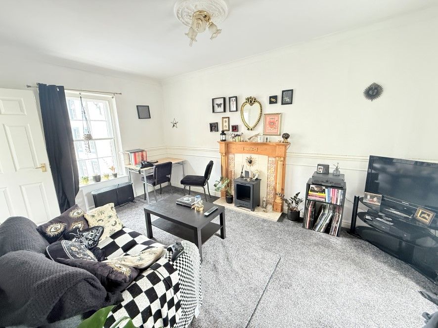 Property photo 3 of 6