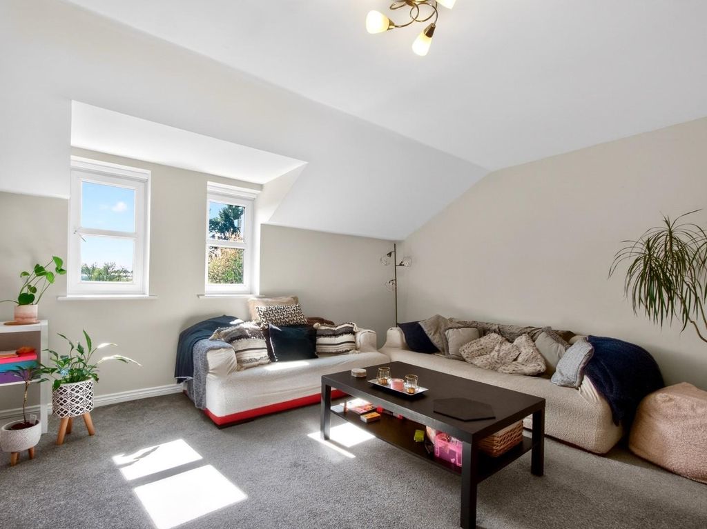 Property photo 3 of 16 Pnmb1433.Jpg