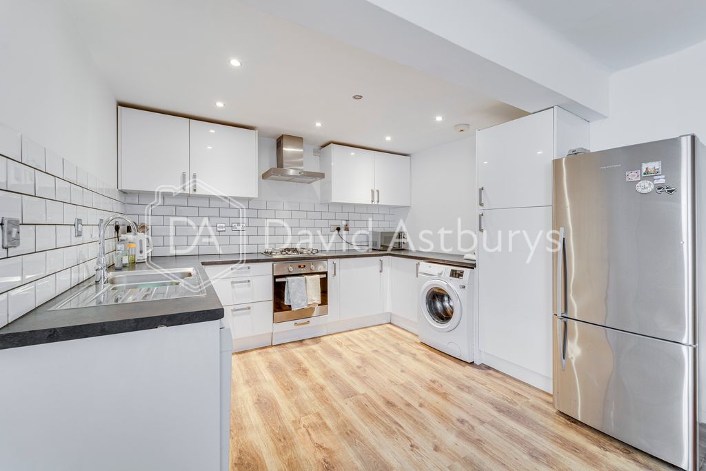 Property photo 2 of 11 Ndb00166_Enfused