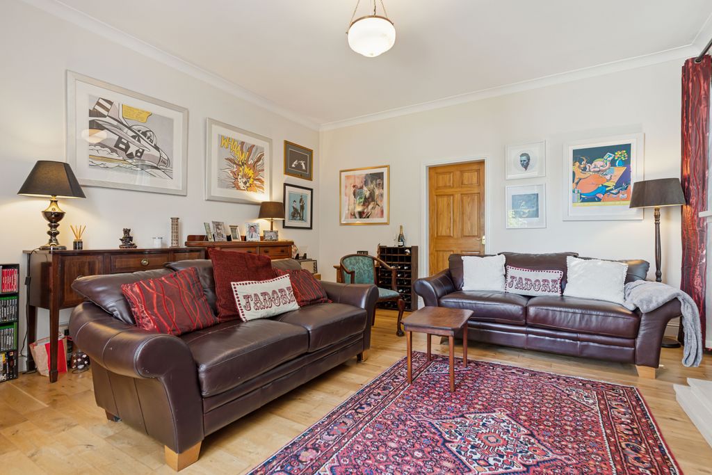 Property photo 3 of 47