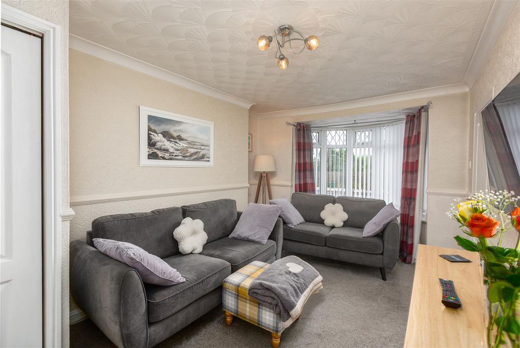 Property photo 3 of 38 Cz0A0903-Edit.Jpg