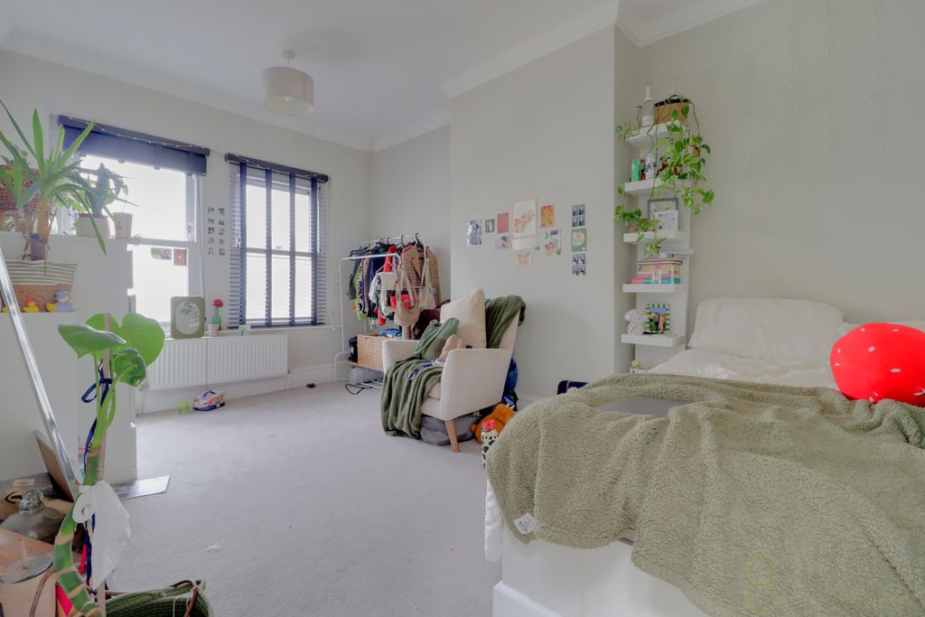 Property photo 2 of 13 Img_1531-Img_1533