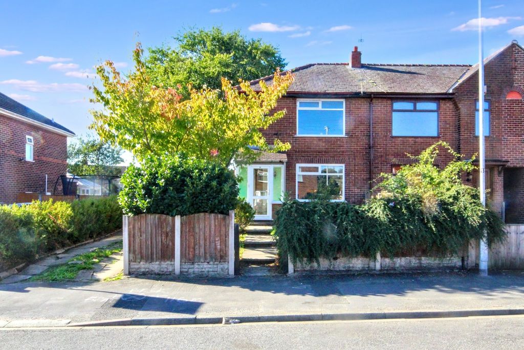 Property photo 2 of 13