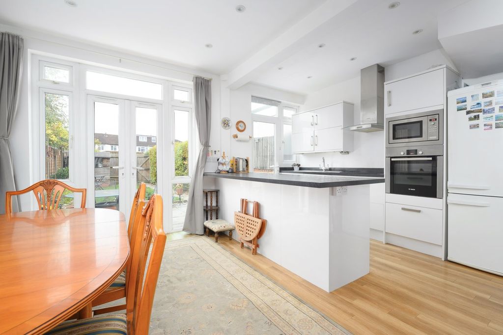 Property photo 2 of 13