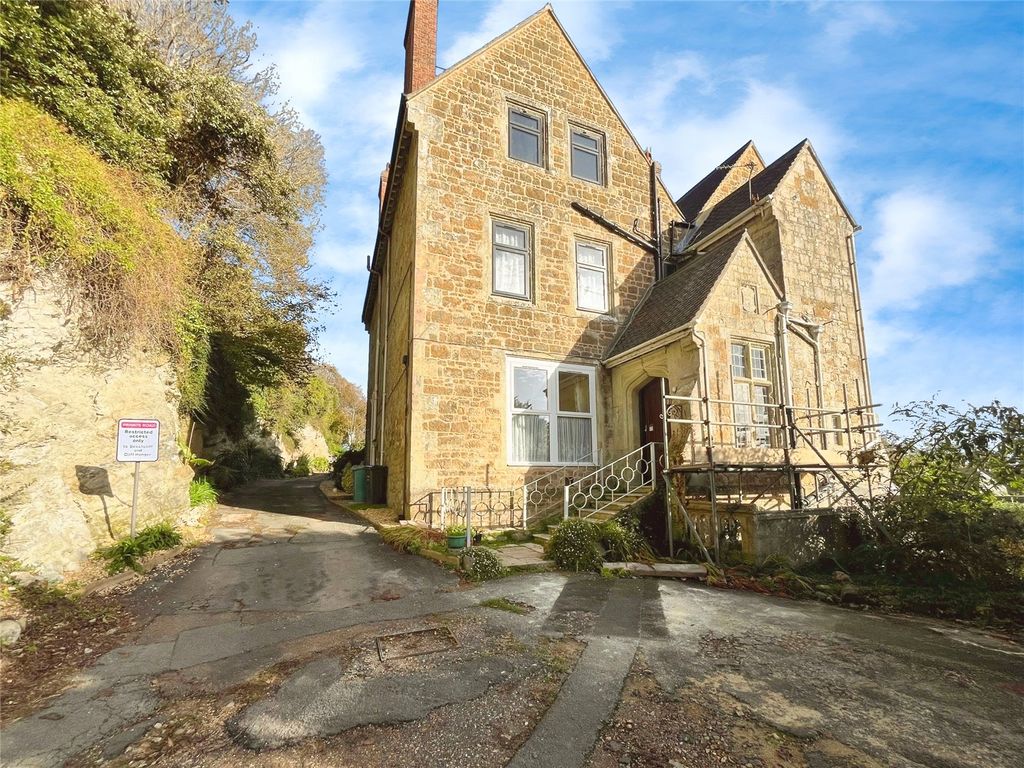 Property photo 1 of 12 Picture No. 05