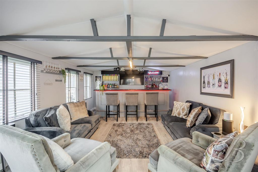 Property photo 2 of 35 Ccltd-2.Jpg